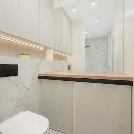Dmowskiego Kepa Mieszczanska With Free Garage By Renters 아파트