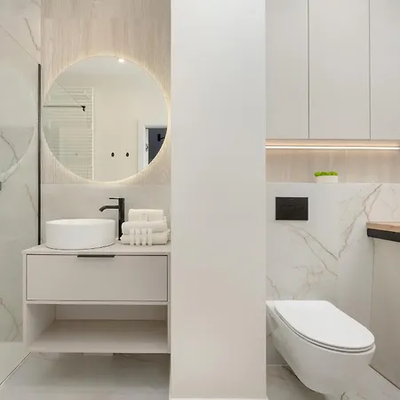 Dmowskiego Kepa Mieszczanska With Free Garage By Renters Apartment *