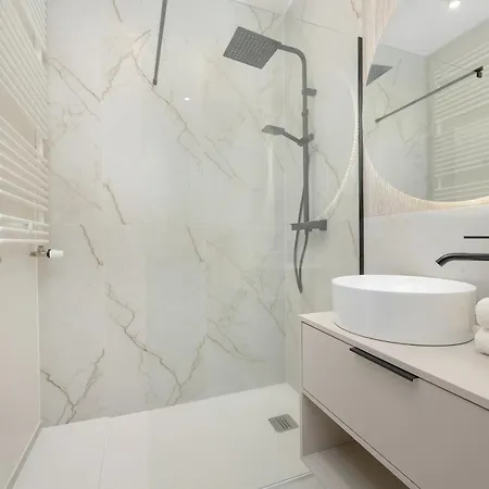 아파트 Dmowskiego Kepa Mieszczanska With Free Garage By Renters
