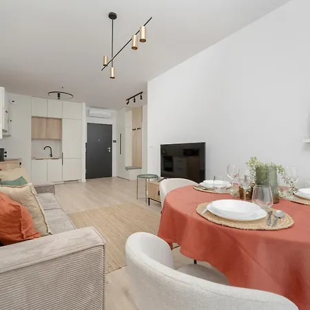 Dmowskiego Kepa Mieszczanska With Free Garage By Renters *