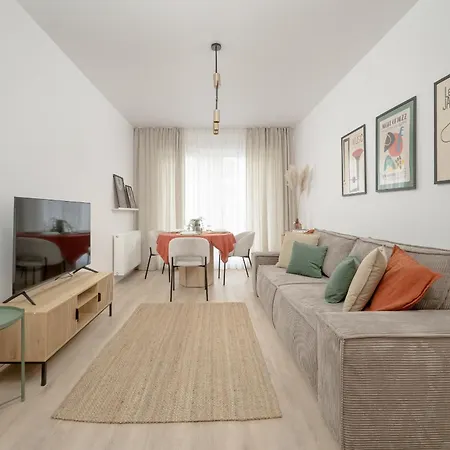 아파트 Dmowskiego Kepa Mieszczanska With Free Garage By Renters *